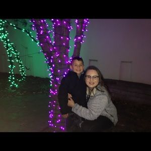 Meet your Posher, Pilar